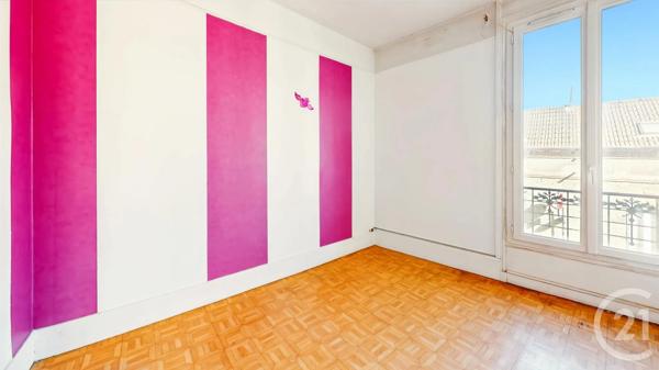 Appartement F4 à vendre  4 pièces - 60 m 2   AUBERVILLIERS  - 93