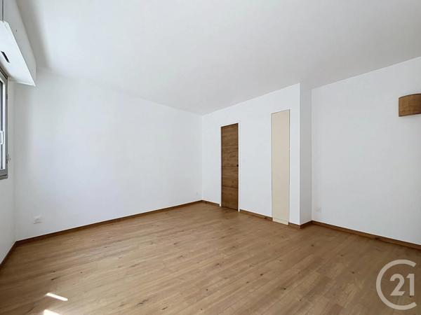 Appartement T4 à vendre  5 pièces - 109,91 m 2   CHARTRES  - 28