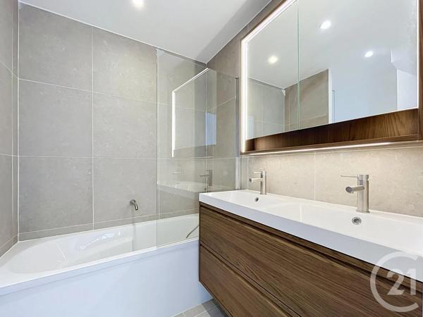 Appartement T4 à vendre  5 pièces - 109,91 m 2   CHARTRES  - 28