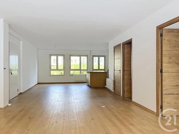 Appartement T4 à vendre  5 pièces - 109,91 m 2   CHARTRES  - 28