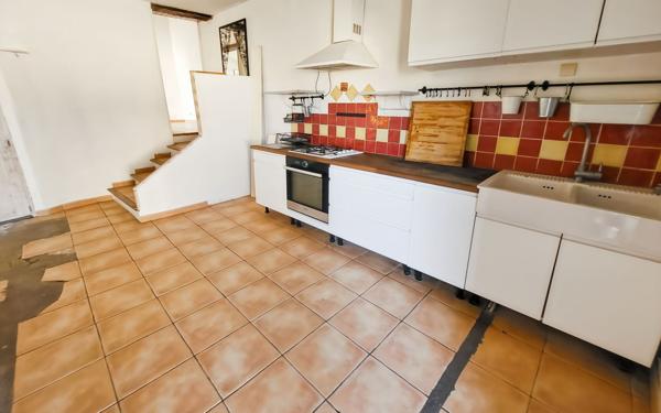 Maison à vendre    4 pièces •  La Fare-les-Oliviers