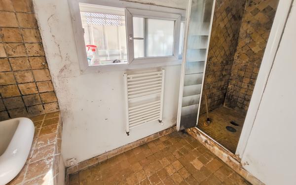 Maison à vendre    4 pièces •  La Fare-les-Oliviers