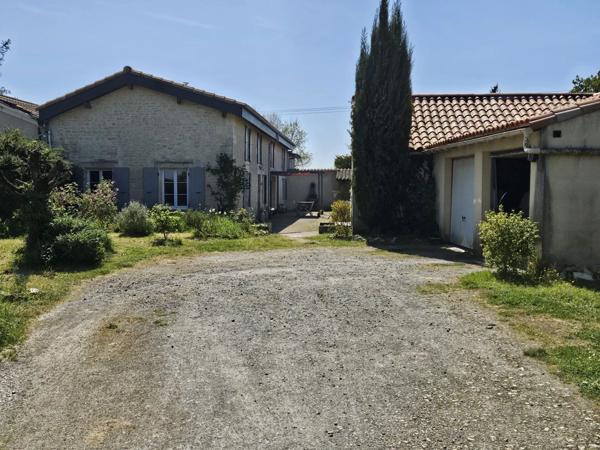 Vente Maison 5 pièces 181 m2 à Cramchaban