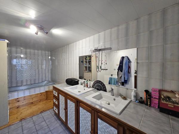 Vente Maison 5 pièces 181 m2 à Cramchaban