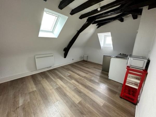 Appartement
                                                                                                                                                                                                                                                                                                                        2 pièce(s)                                                                                                                                                                                                          1 chambre(s)                                                                                                                                                                                                          18.93  m²