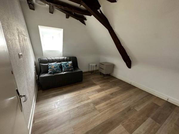 Appartement
                                                                                                                                                                                                                                                                                                                        2 pièce(s)                                                                                                                                                                                                          1 chambre(s)                                                                                                                                                                                                          18.93  m²