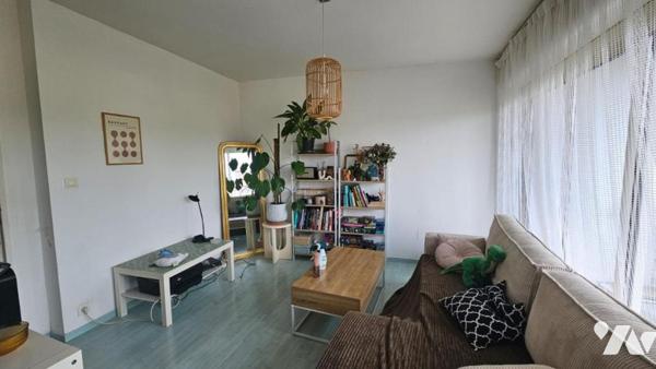 T3 loué avec balcon, garage et cave