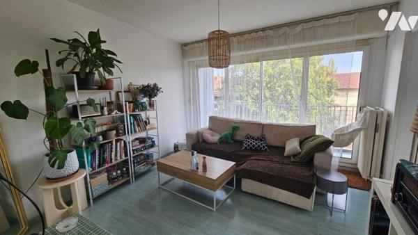 T3 loué avec balcon, garage et cave