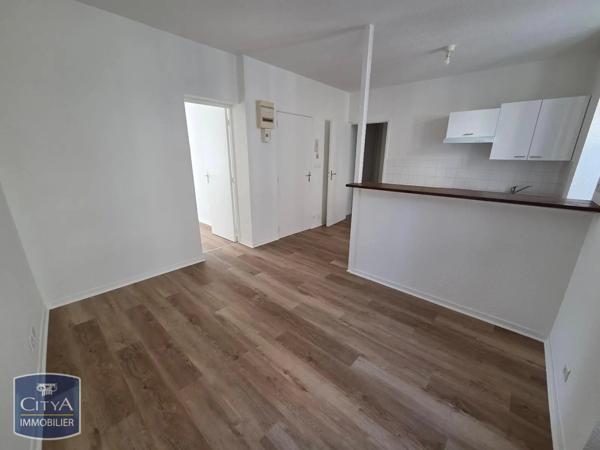 Appartement à louer 2 pièces 32.07m² Clermont-Ferrand (63000)