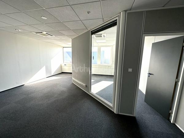 BUREAUX à LOUER de 1274 m²