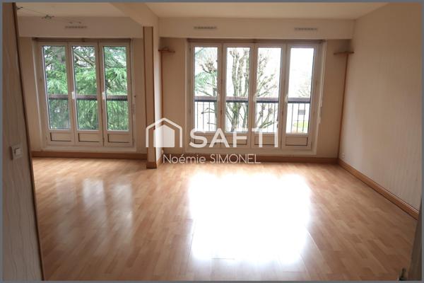 Bel appartement de quatre pièces! Ravalement pris en charge par le vendeur!