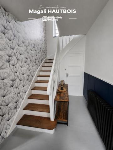 Maison Saint-Hilaire-Du-Harcouët 6 pièce(s) 110 m2
