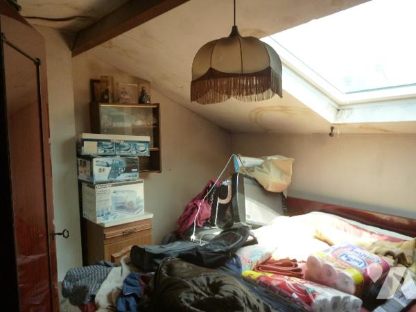 Maison 3 pièces, garage, dépendances, terrain.