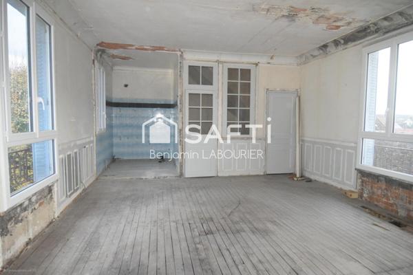 Ancien relais postal – Maison + Tour + dépendances