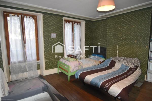 Ancien relais postal – Maison + Tour + dépendances