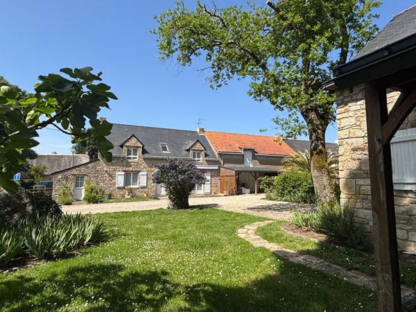 Maison Saint Lyphard