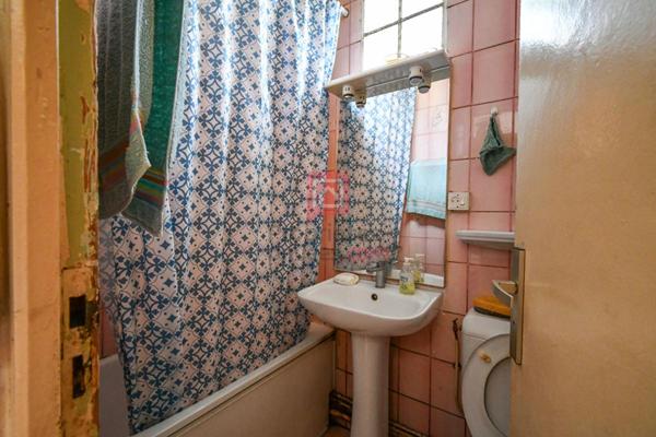 À VENDRE MAISON INDIVIDUELLE AVEC JARDIN, VÉRANDA ET GARAGE À TREMBLAY-EN-FRANCE
