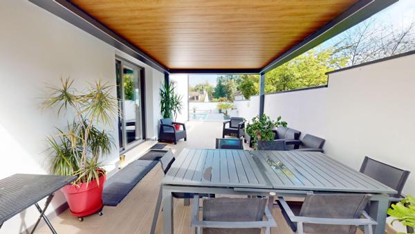 Vente maison 10 pièces 309 m² - terrain de 800m2