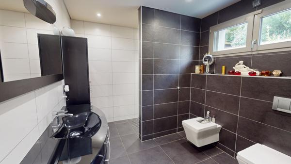 Vente maison 10 pièces 309 m² - terrain de 800m2