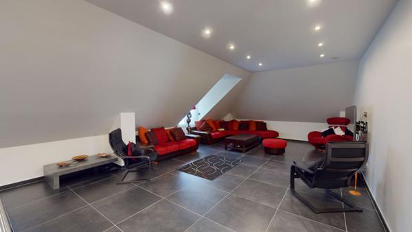 Vente maison 10 pièces 309 m² - terrain de 800m2