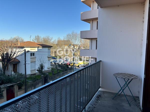 CARCASSONNE quartier du Palais appartement T4, cellier et place de parking