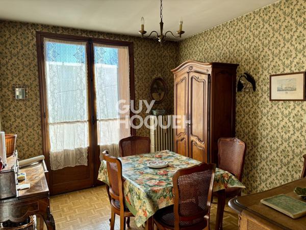 CARCASSONNE quartier du Palais appartement T4, cellier et place de parking