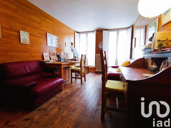 Maison 8 pièces de 178 m² à Fontenay-le-Comte (85200)