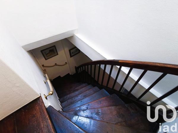 Maison 8 pièces de 178 m² à Fontenay-le-Comte (85200)