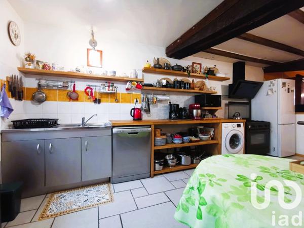 Maison 8 pièces de 178 m² à Fontenay-le-Comte (85200)