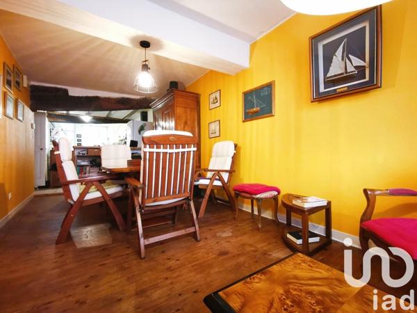 Maison 8 pièces de 178 m² à Fontenay-le-Comte (85200)