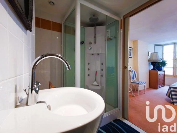 Maison 8 pièces de 178 m² à Fontenay-le-Comte (85200)