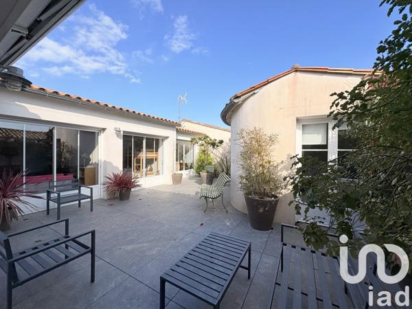 Maison 6 pièces de 129 m² à Sainte-Marie-de-Ré (17740)