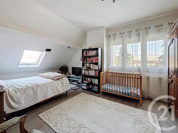 Maison à vendre  6 pièces - 136,42 m 2   CHENOVE  - 21