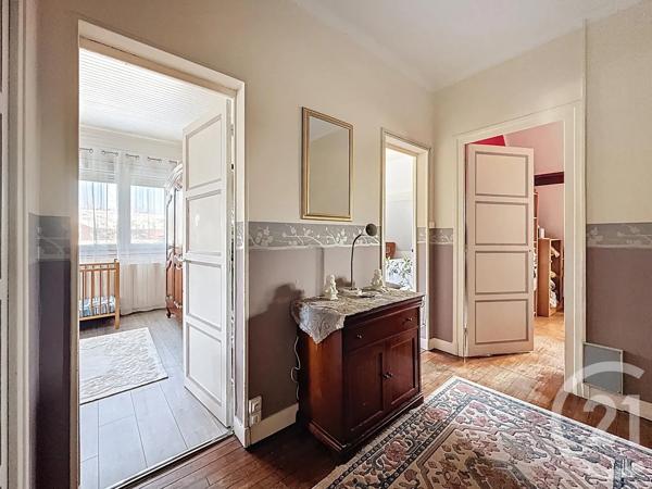 Maison à vendre  6 pièces - 136,42 m 2   CHENOVE  - 21