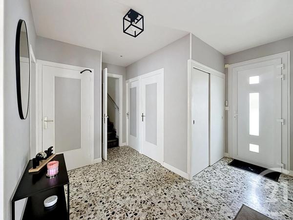 Maison à vendre  7 pièces - 127,17 m 2   DIJON  - 21