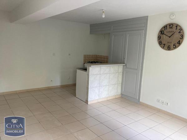 Location appartement Châlons-en-Champagne (51000) 1 pièce 29.69m²