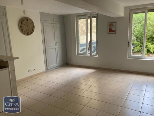 Location appartement Châlons-en-Champagne (51000) 1 pièce 29.69m²