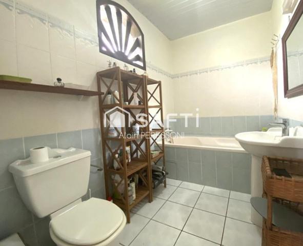 Villa T5 Piscine ~123m2 hab / 1050m2 terr.