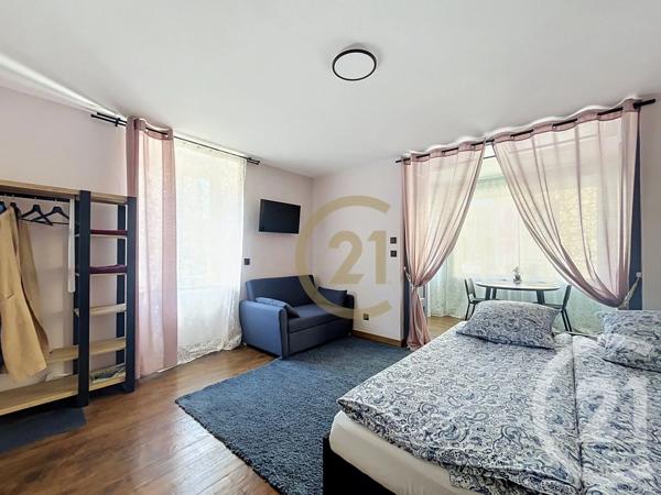 Maison à vendre  9 pièces - 156 m 2   LURE  - 70
