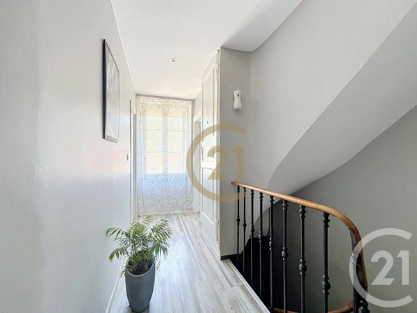 Maison à vendre  9 pièces - 156 m 2   LURE  - 70