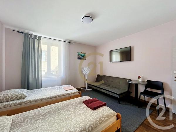 Maison à vendre  9 pièces - 156 m 2   LURE  - 70
