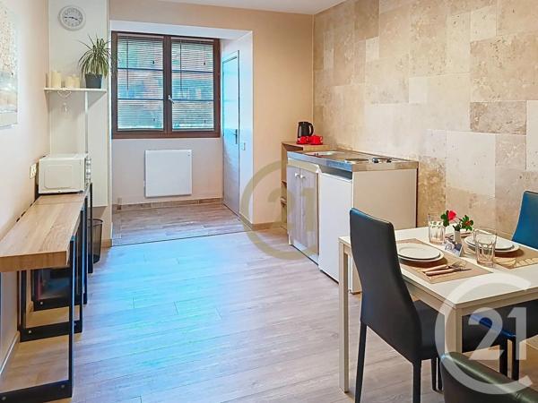 Maison à vendre  9 pièces - 156 m 2   LURE  - 70