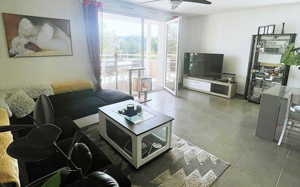 Appartement à louer    3 pièces •  Allonzier-la-Caille