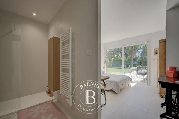 Aix-en-Provence, Maison 4 Chambres -  238 m² à vendre