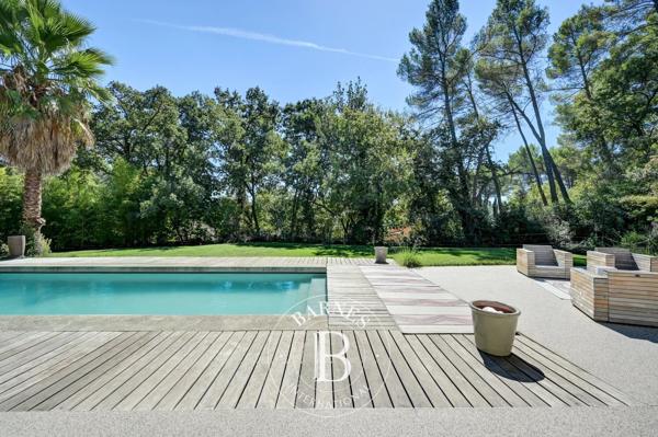 Aix-en-Provence, Maison 4 Chambres -  238 m² à vendre