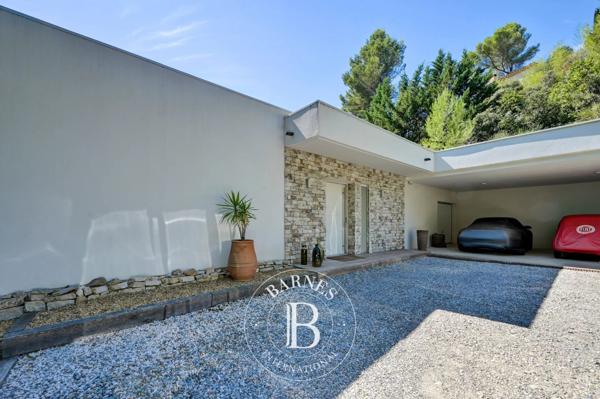 Aix-en-Provence, Maison 4 Chambres -  238 m² à vendre