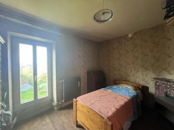 Maison à vendre 129 600 € Saint-Éloi 6 p 124 m² DPE G