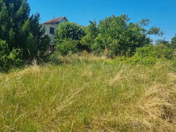 Terrain Amberieu En Bugey 1045 m2