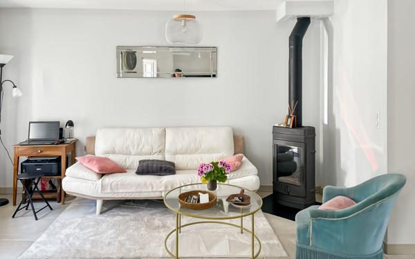 Maison à vendre    7 pièces •  Le Bois-Plage-en-Ré