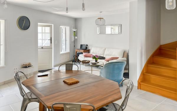 Maison à vendre    7 pièces •  Le Bois-Plage-en-Ré